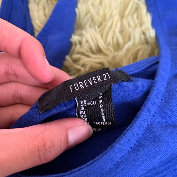 Crop top - Picture 3 of 3